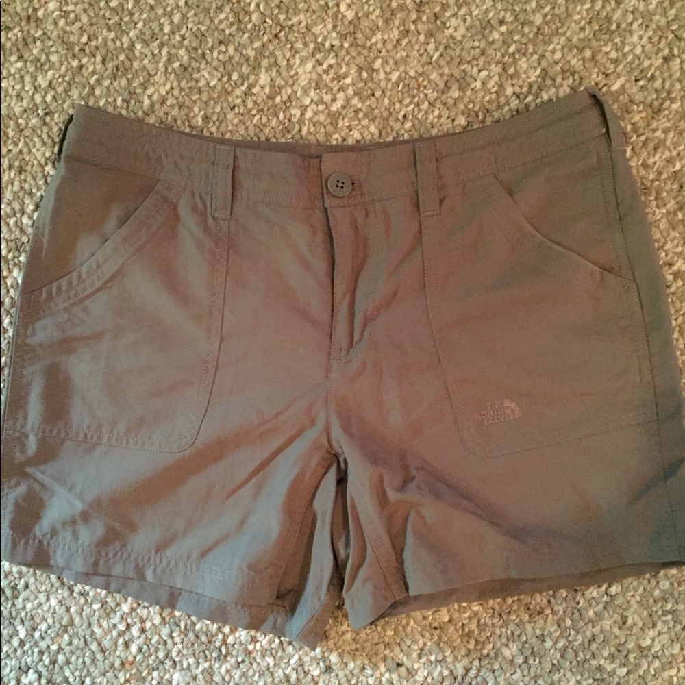 North Face Shorts (size: 8)
